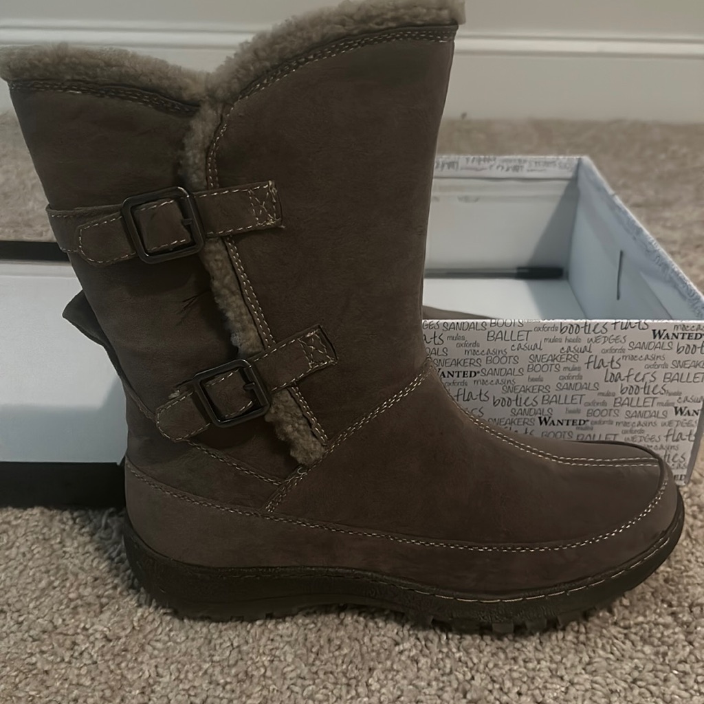 Brand New Brown Boots